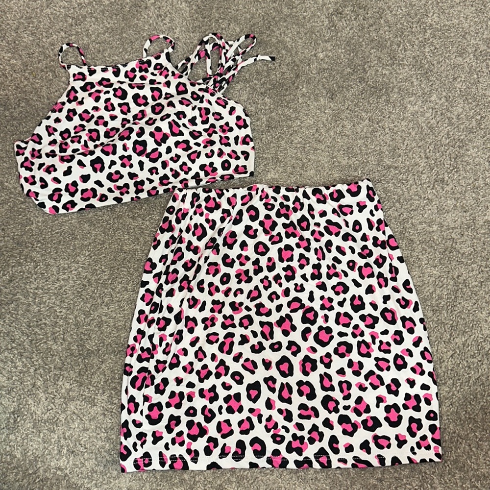 Cheetah two piece set